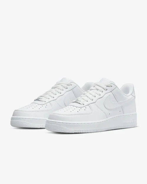 2x Nike AirForce 1 Sneaker - Student Combo Sale