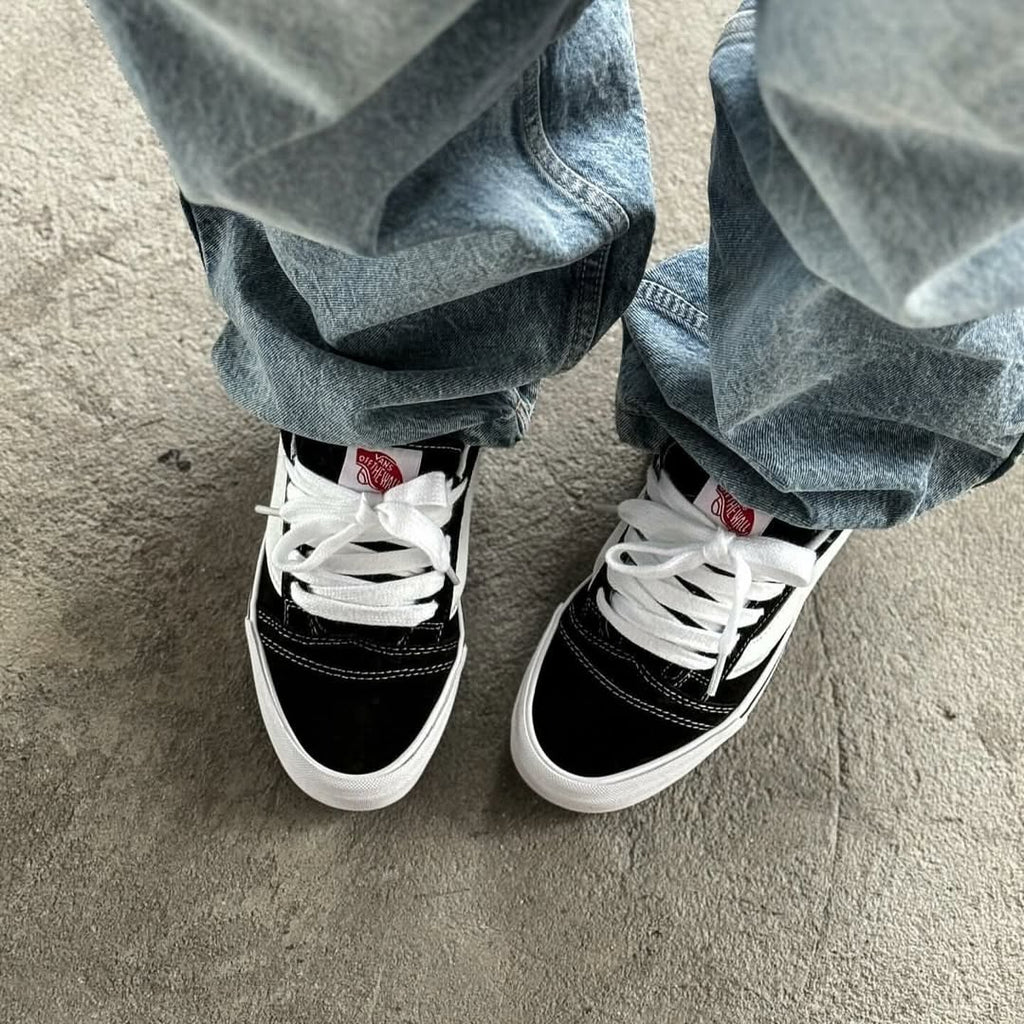 Knu Skool Black White