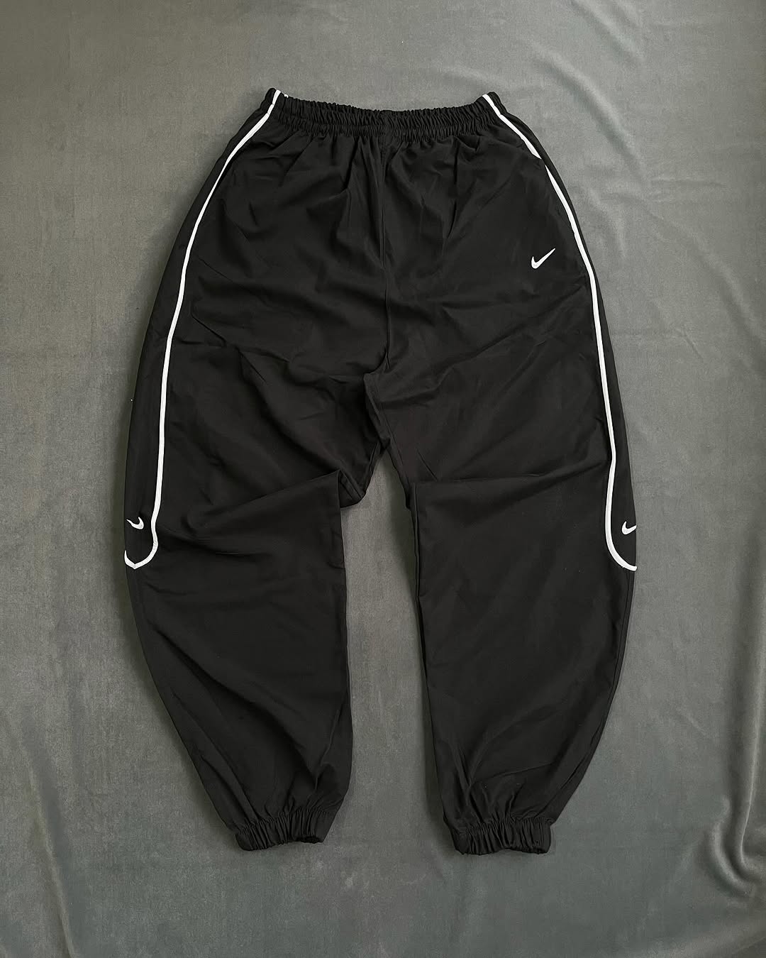 Men's Solo Swoosh Woven Track