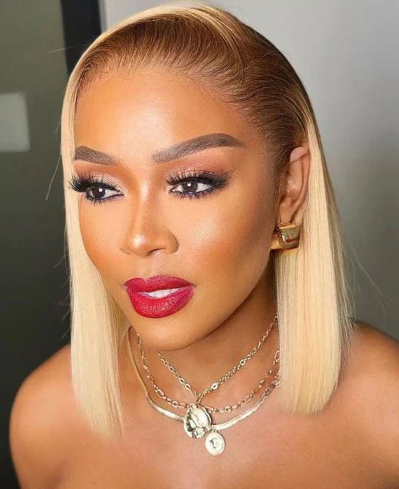 13x4 / 613 Straight Frontal Wig